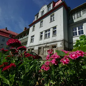 Osrodek Wypoczynkowy Rzemieslnik Semesteranläggning (resort)